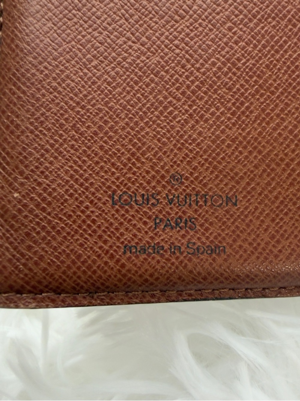 Louis Vuitton Monogram Kiss Lock Wallet Vintage Weak Snap Edge Shows Wear - Picture 13 of 14